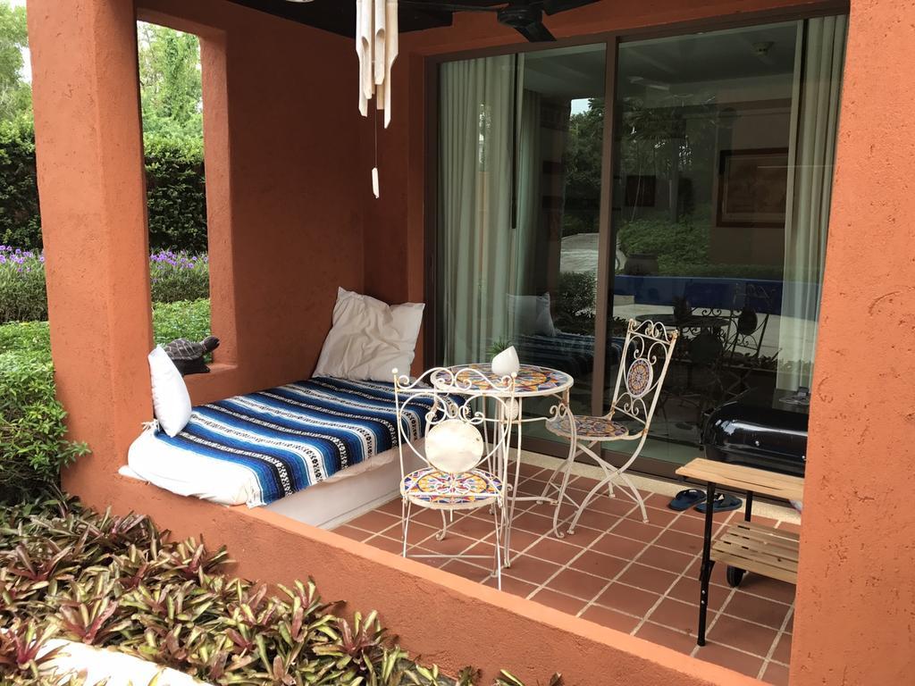 Mexican Beachfront Condo Кхао Тао Екстериор снимка